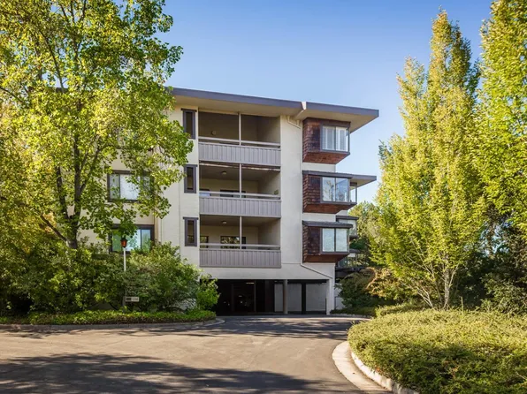 1230 Sharon Park Dr APT 55, Menlo Park, CA 94025