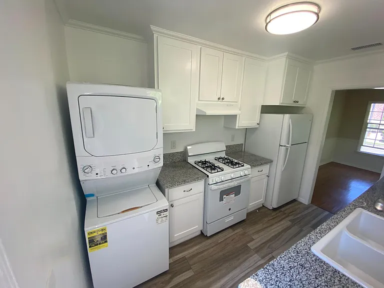 1309 S Roxbury Dr #1311-1/2 — Photo 16