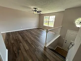 407 Bertha Way — Photo 15
