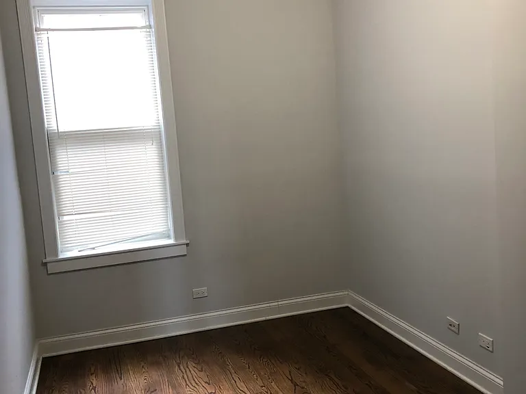 2064 N Western Ave #2 — Photo 9