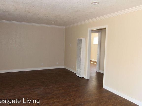 5th image of 4810 Hamilton Ave APT 1