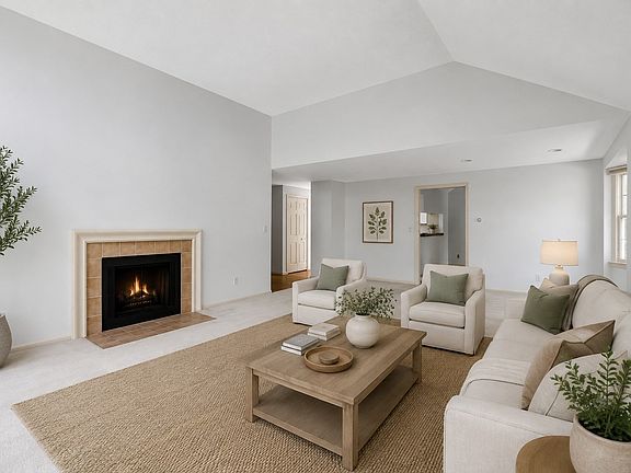 3rd image of 56 Floret Cir Unit 56