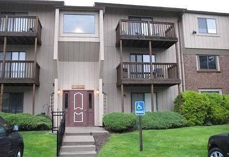2nd image of 30024 W 12 Mile Rd Unit 18