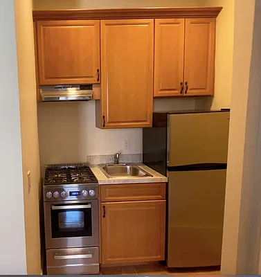 Rented by Compass | media 9