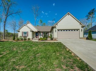4916 Greenbrook Dr, Cookeville, TN 38506