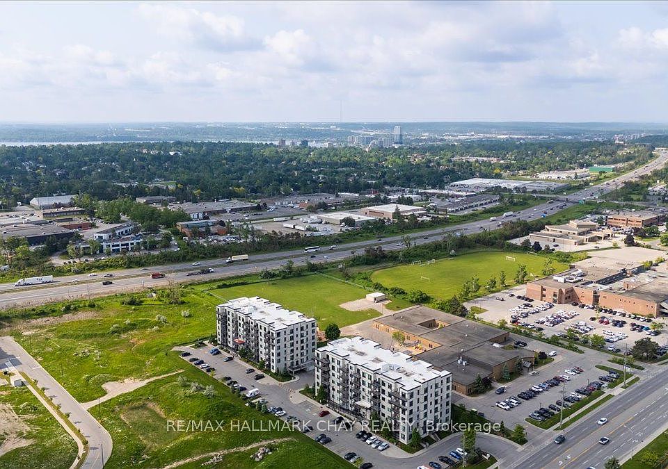 1st image of 299 Cundles Rd E #610