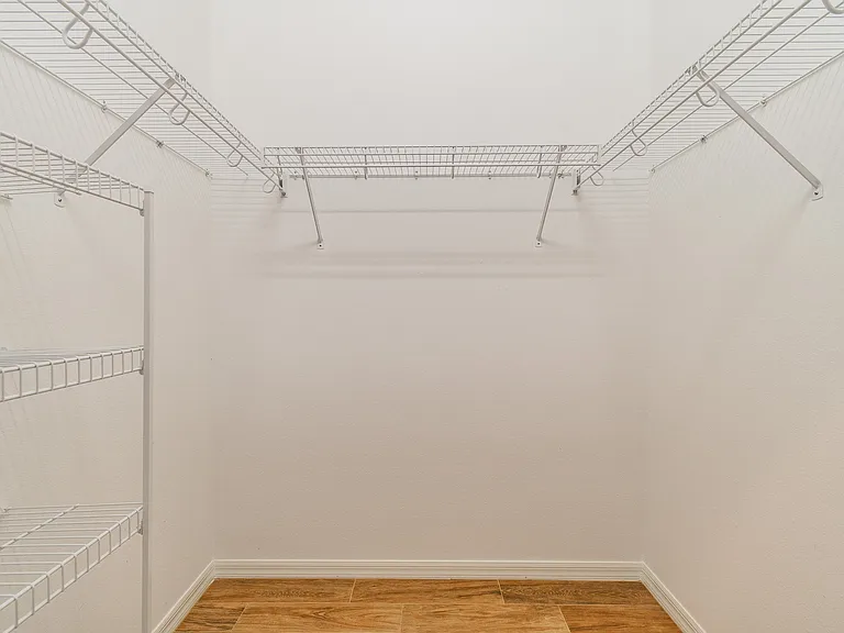 10506 Chelmsford Way — Photo 33