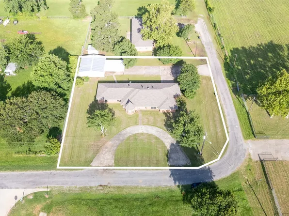 210 Stewart St, Collinsville, TX 76233