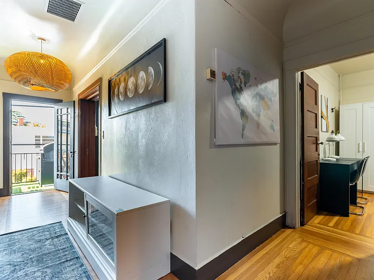 2427 Ellsworth St — Photo 22