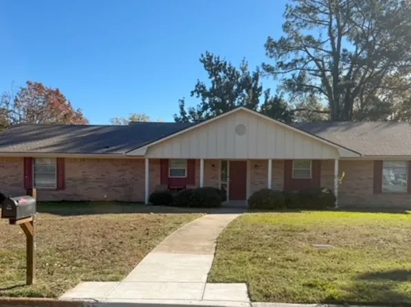 2108 Agnew St, Bonham, TX 75418