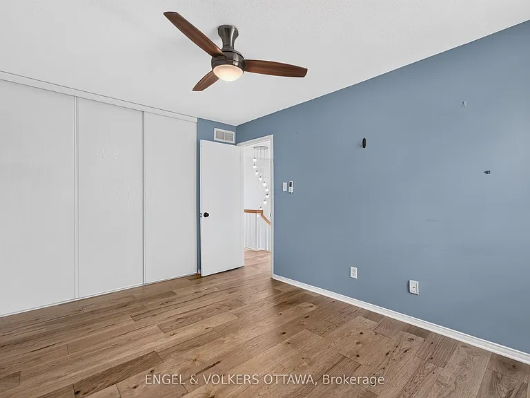 2123 Esprit Dr — Photo 35