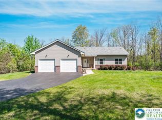 6965 Passer Rd, Coopersburg, PA 18036