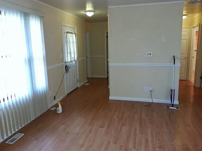 344 Colorado Dr — Photo 11