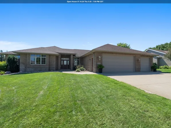 104 Cedar Ln, Rock Rapids, IA 51246