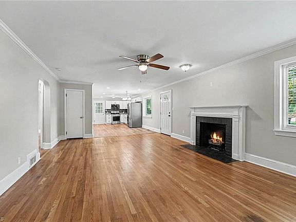 5th image of 213 Styers Rd