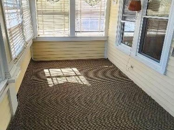 11 High Street, Limestone, ME 04750