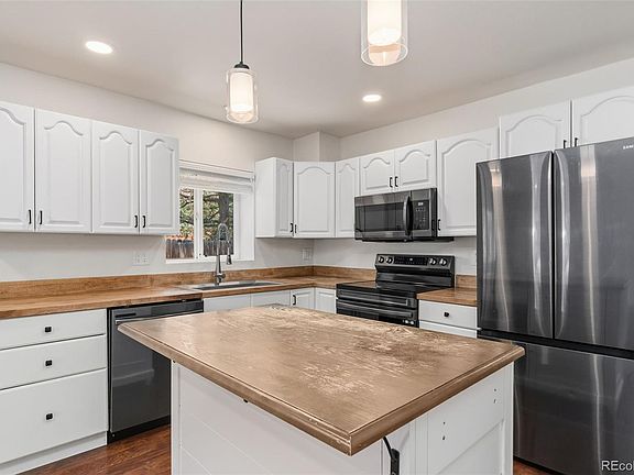 3rd image of 15421 E Princeton Avenue