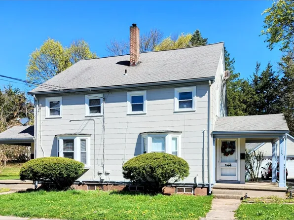 127 West St, Manchester, CT 06040
