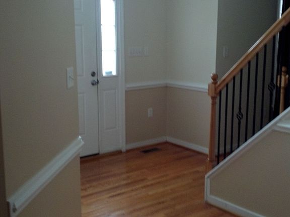 Foyer/Front Entrance