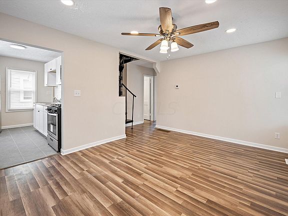 3rd image of 2501 Azelda St