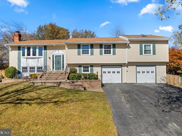 2707 Pinewood Dr, Waldorf, MD 20601