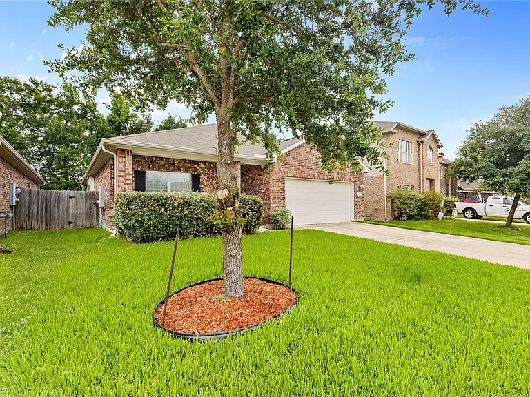22810 Highland Bluff Ln — Photo 19