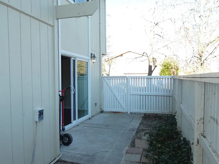 128 Arcadia Dr — Photo 13