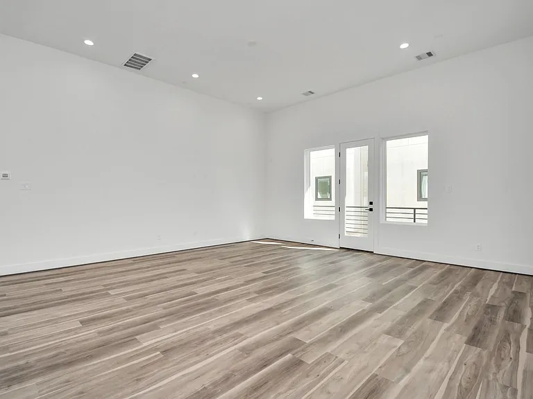 1507 Robin St #B — Photo 21