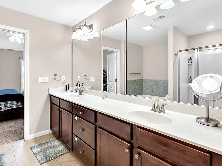 5975 Shiloh Woods Dr — Photo 9
