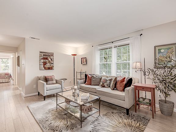 2nd image of 820 S Arlington Mill Dr #3-302