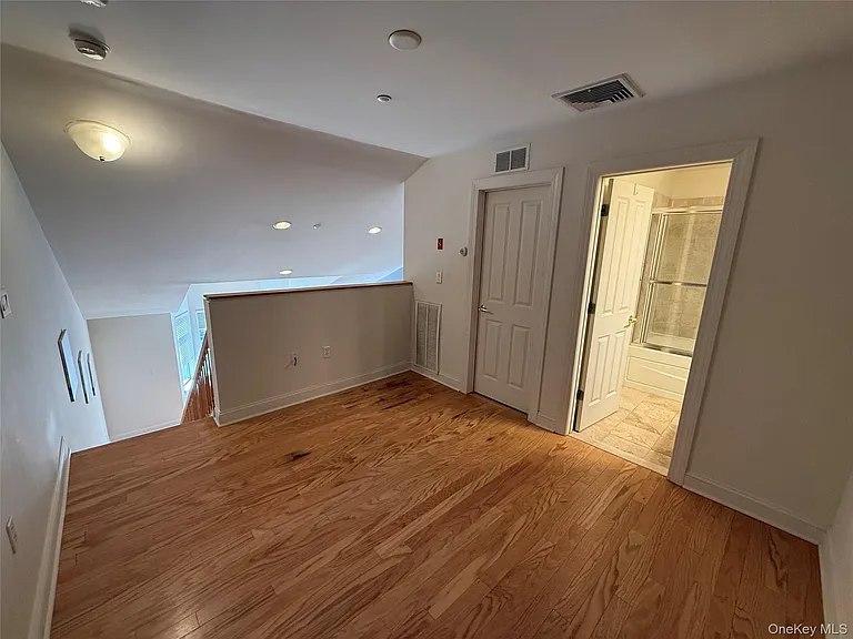 1405 Round Pointe Dr — Photo 7