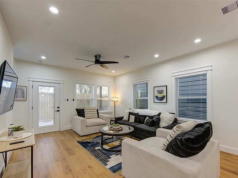 3406 Garapan St #A — Photo 20
