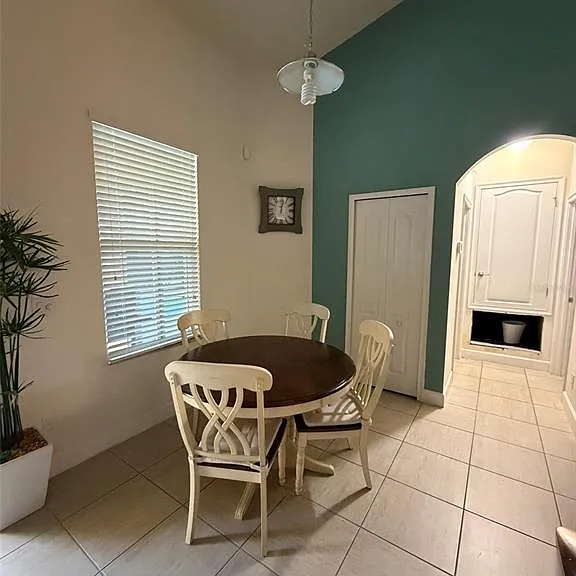 4052 Oaktree Dr — Photo 8