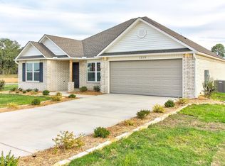 1210 Springvine Dr, Searcy, AR 72143