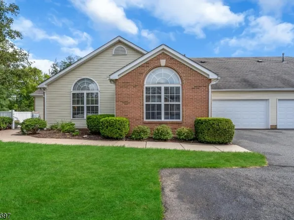 104 Gabriel Ct, Hillsborough Twp., NJ 08844