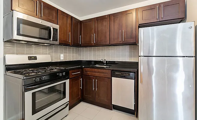 Rented by REAL New York | media 4