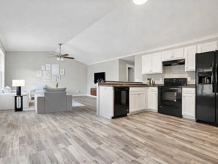 2738A Rauschenberg Rd NW — Photo 5