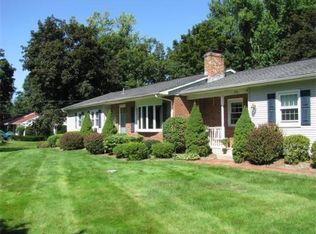 553 Springfield St, Wilbraham, MA 01095