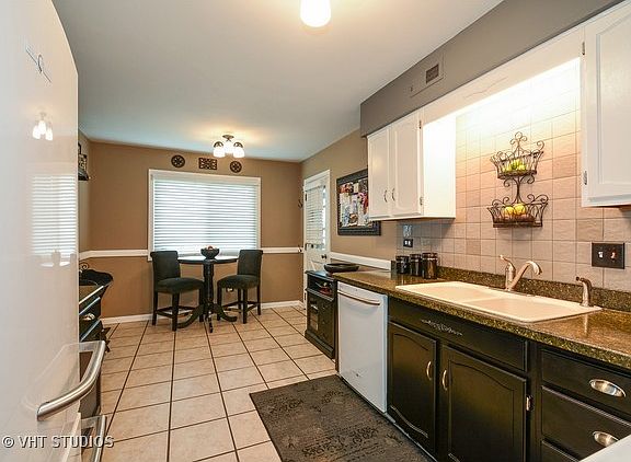 3rd image of 11241 Sycamore Ln #630A