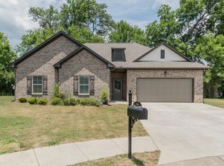 114 Falling Waters Ln, Maylene, AL 35114