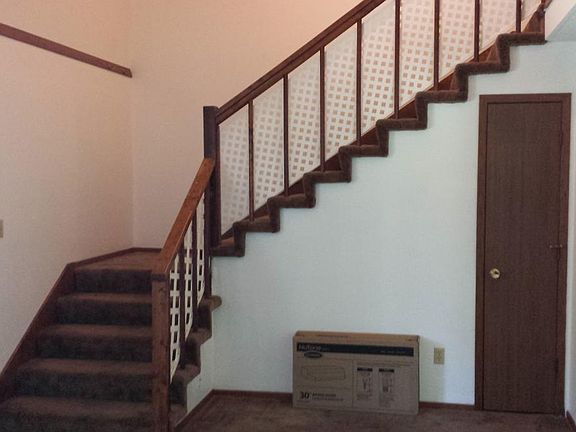 Stairway to bedrooms