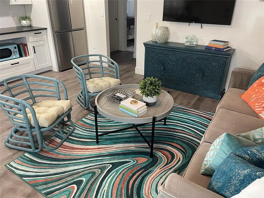1 bed, 1.0 bath, 425 sqft, $1,875 — Photo 4