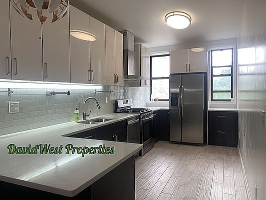 1st image of 221 Prospect Park W #1