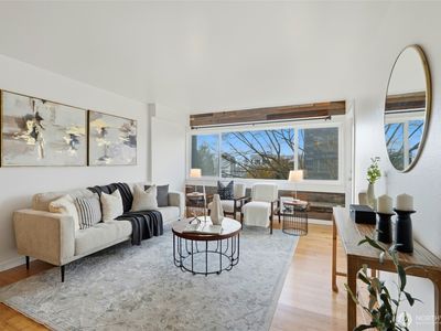 705 E Republican Street # 403, Seattle, WA, 98102