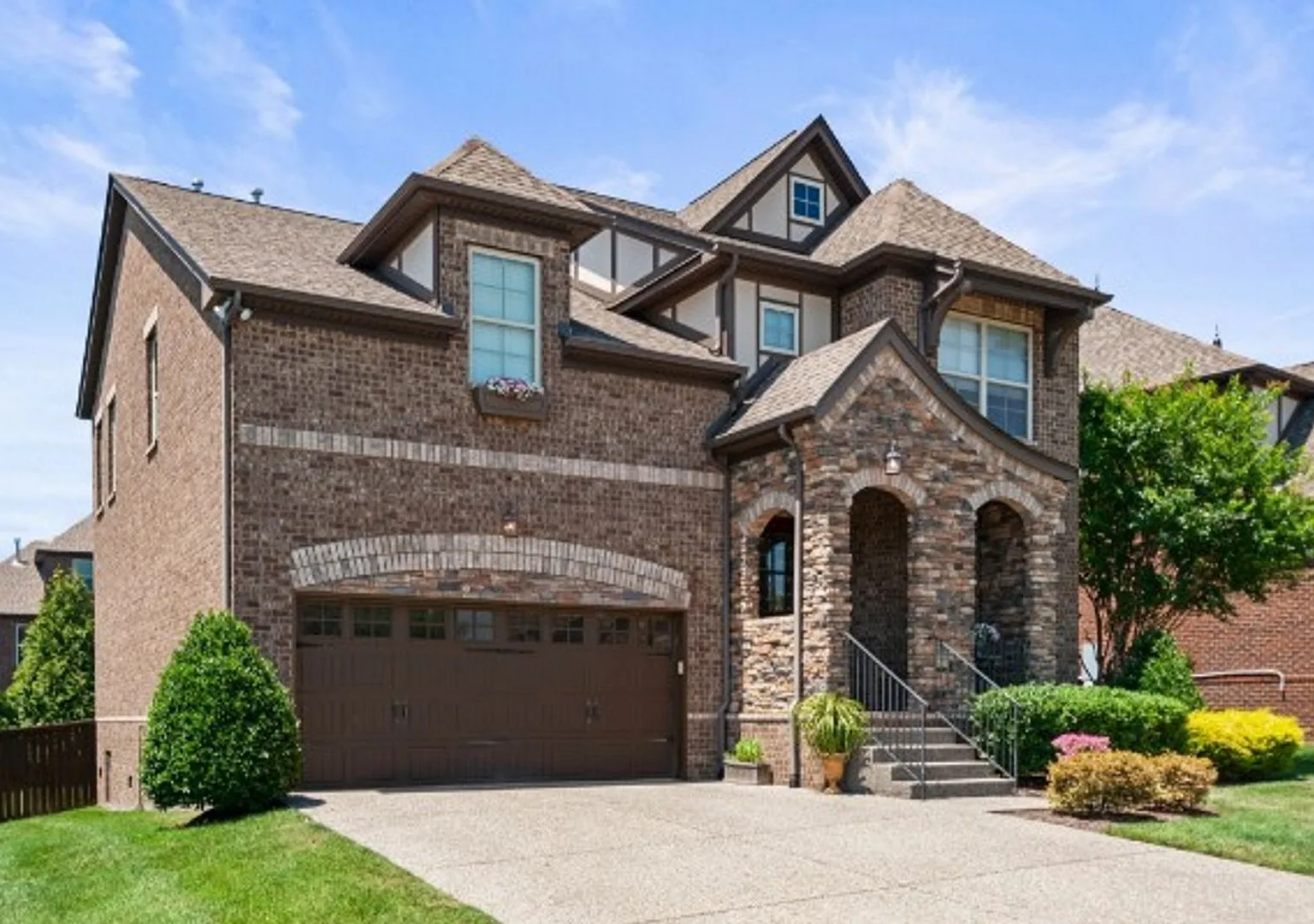 The Reserve at Stone Hall. Custom home with 2,749 sq ft 4 BR 3 baths, walk to Ravenwood Greenway ... — Photo 2