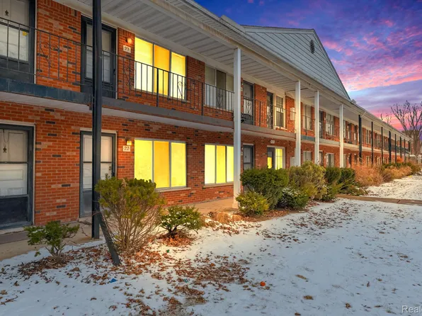 4535 Cadieux Rd #42/210, Detroit, MI 48224