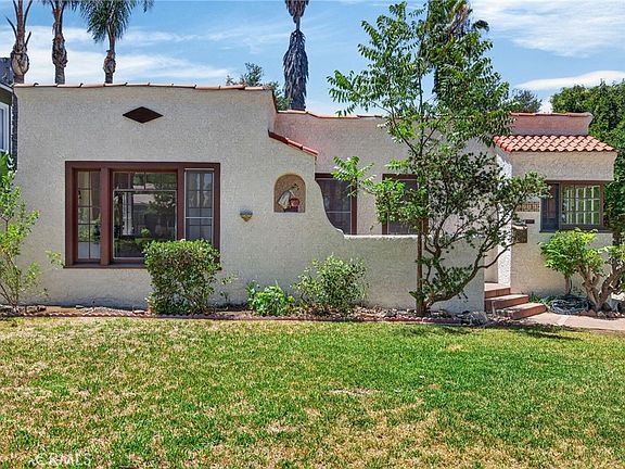4th image of 3956 Beechwood Pl