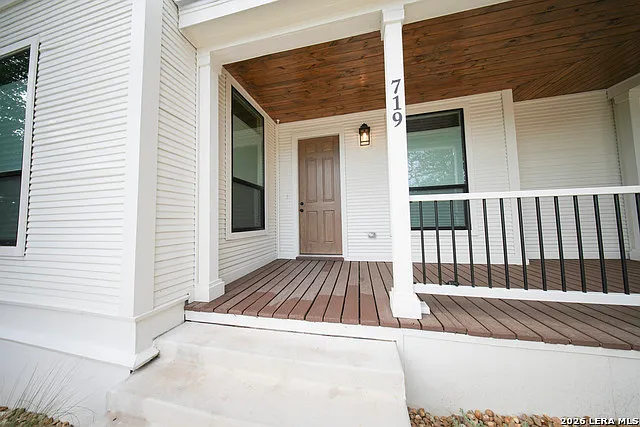 3 bed, 3.0 bath, 1568 sqft, $2,500 — Photo 4