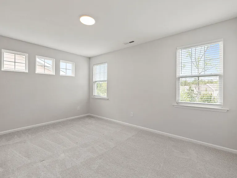 1221 Commack Dr — Photo 26