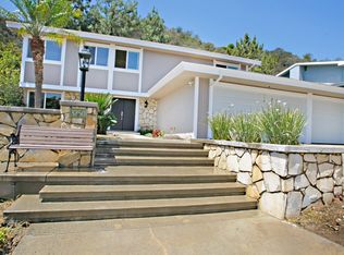 3250 Emerald Isle Dr, Glendale, CA 91206